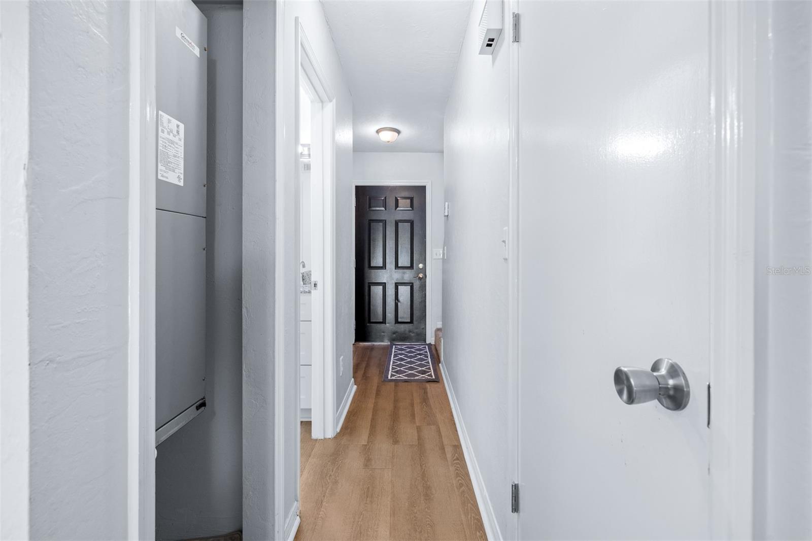 1561 Lakeview Dr #945 Property Photo 7