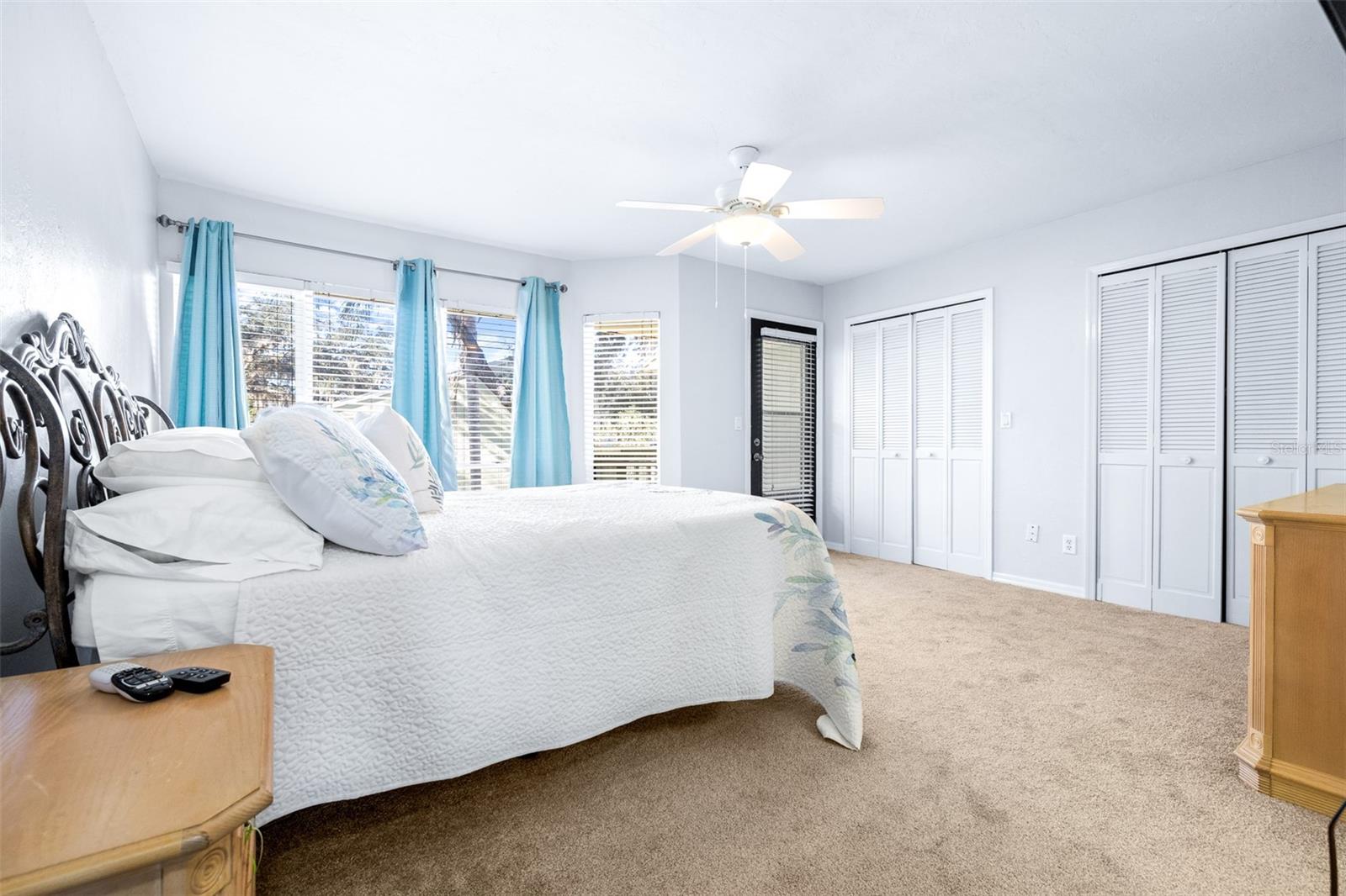 1561 Lakeview Dr #945 Property Photo 25
