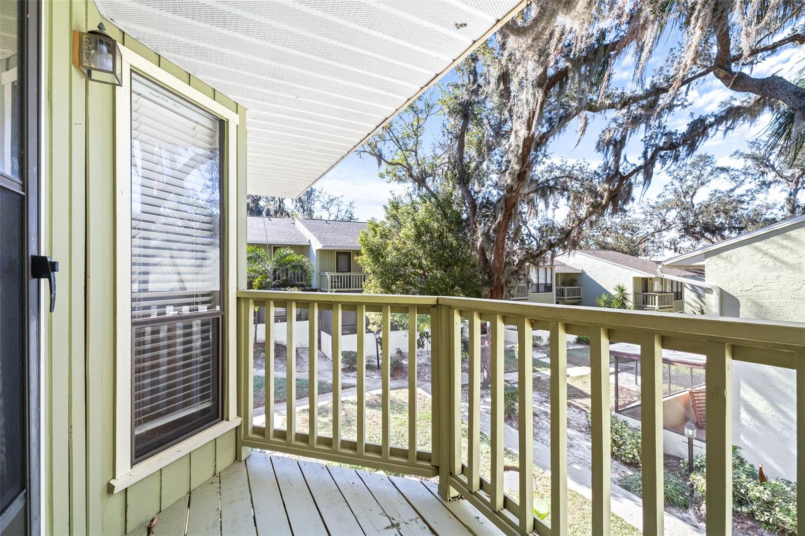 1561 Lakeview Dr #945 Property Photo 28