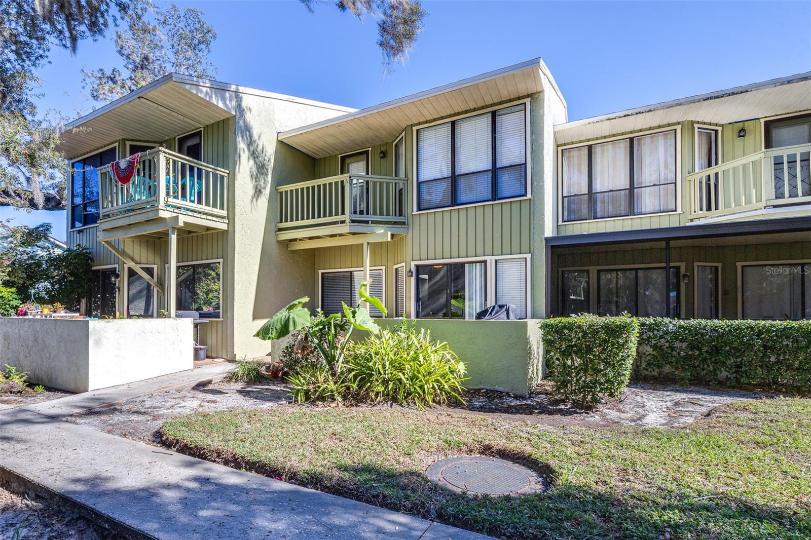 1561 Lakeview Dr #945 Property Photo 43