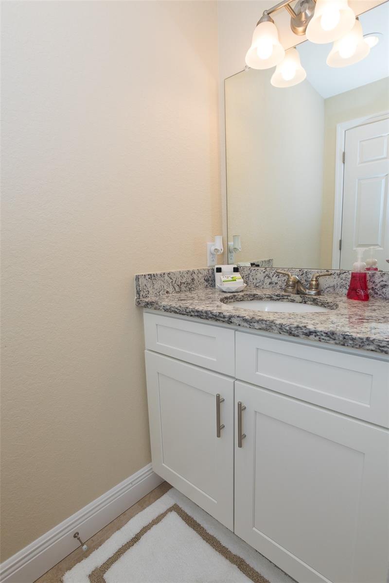 915 E Palmetto St Property Photo 43