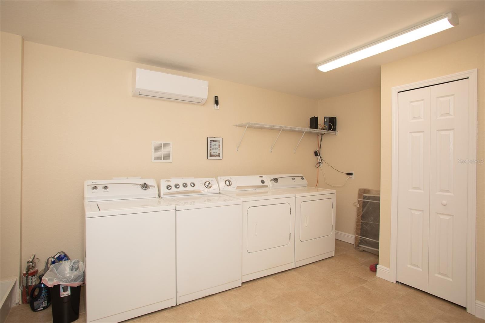 915 E Palmetto St Property Photo 64