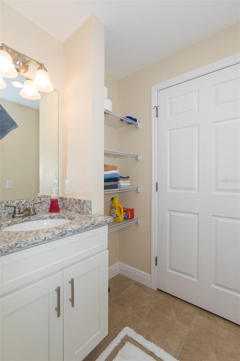 915 E Palmetto St Property Photo 20