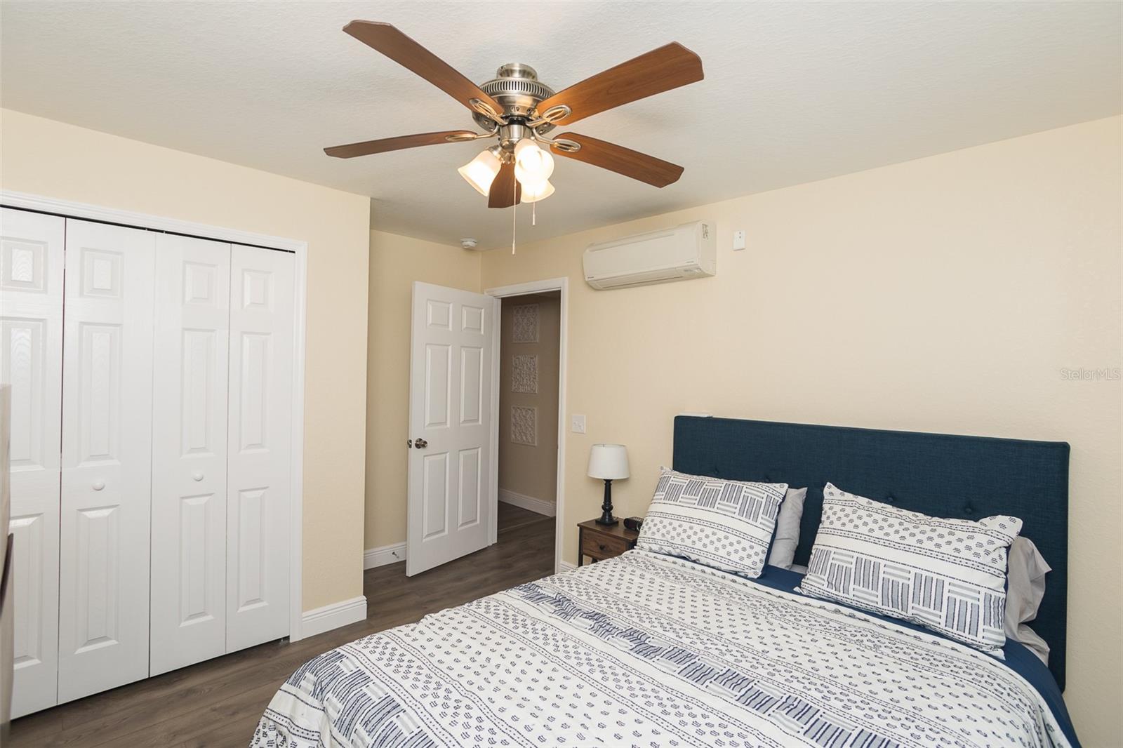 915 E Palmetto St Property Photo 24