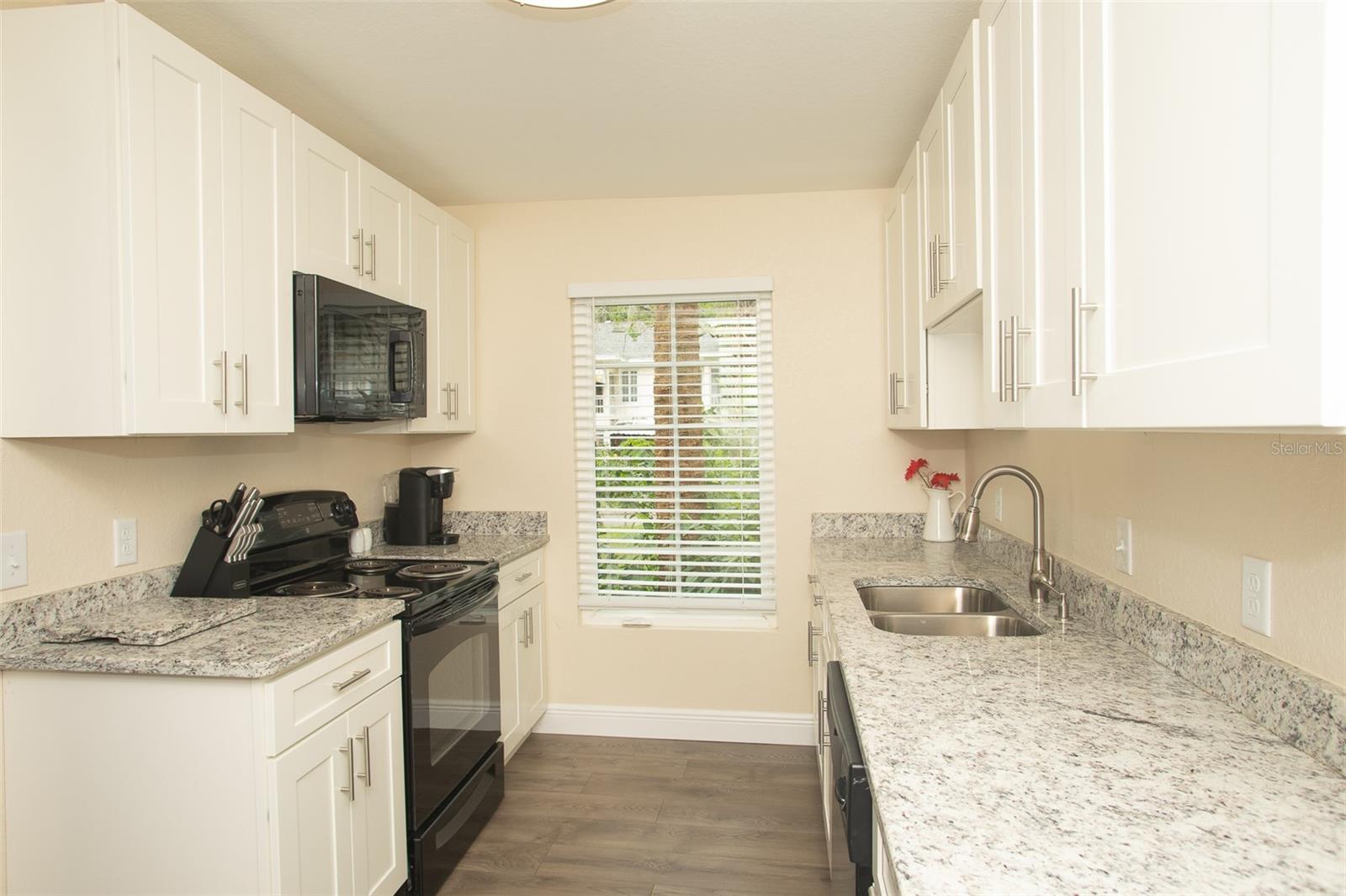 915 E Palmetto St Property Photo 38