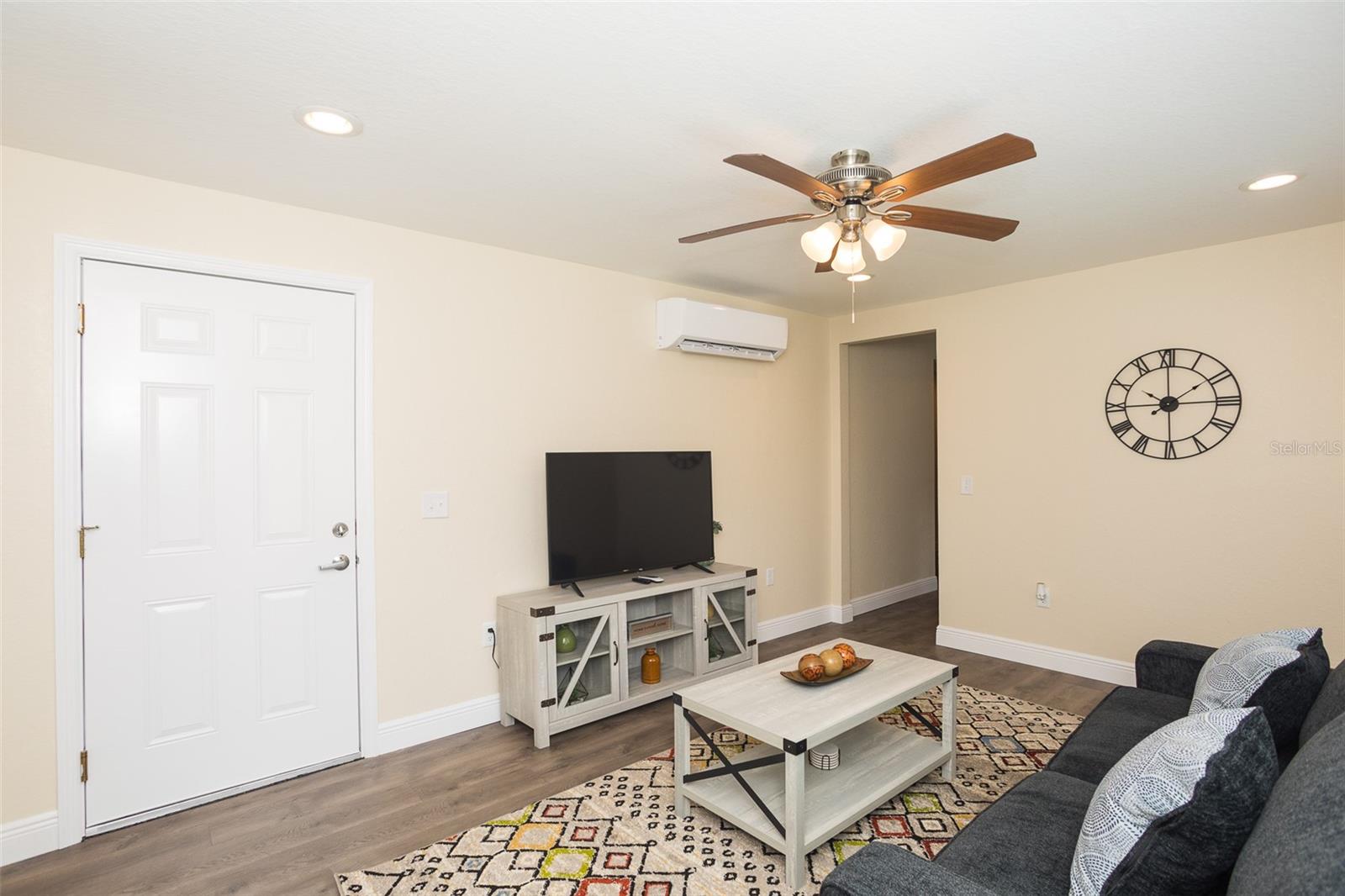 915 E Palmetto St Property Photo 52