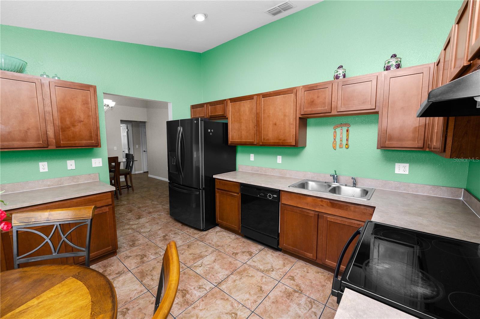 2160 Country Manor St Property Photo 7