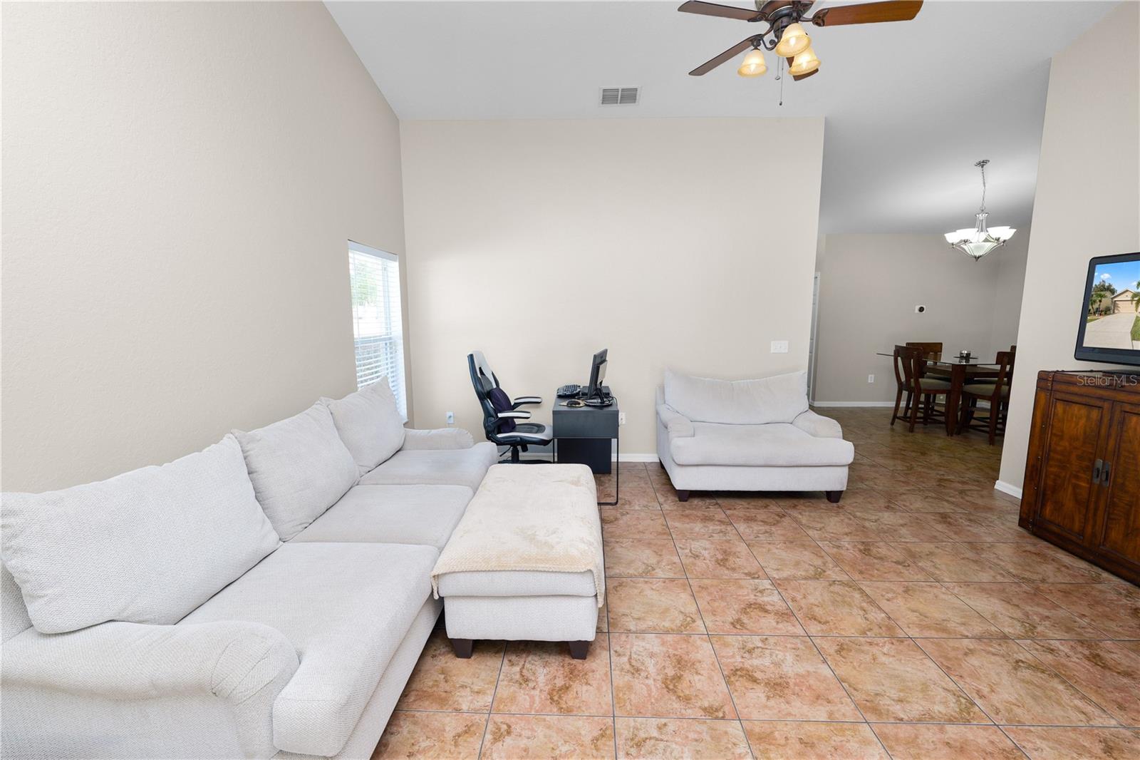 2160 Country Manor St Property Photo 13