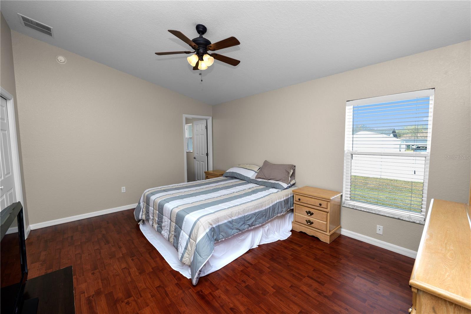 2160 Country Manor St Property Photo 15