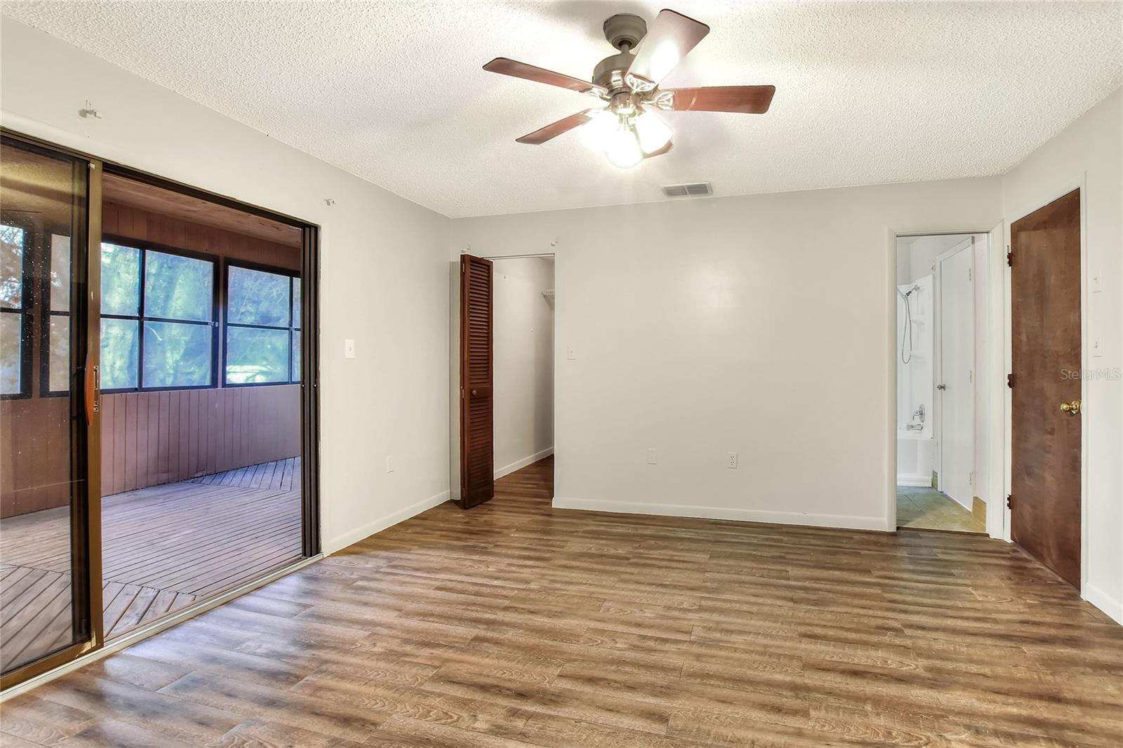 1880 N Crystal Lake Dr #4 Property Photo 29