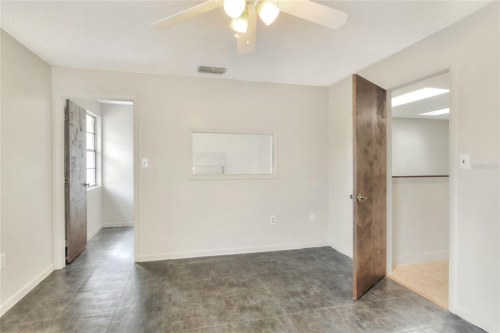 1880 N Crystal Lake Dr #4 Property Photo 37