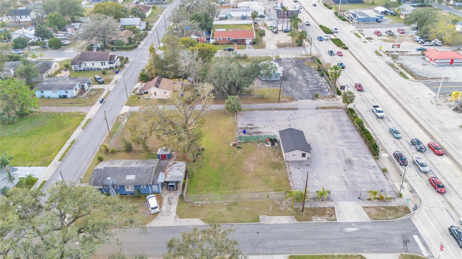 204 W Memorial Blvd Property Photo 14
