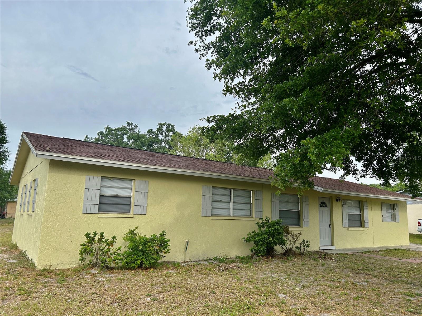 213 Park Dr Property Photo