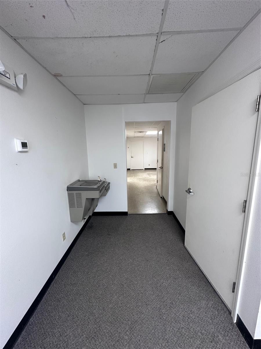 2427 Porter Lake Dr #104 Property Photo 6