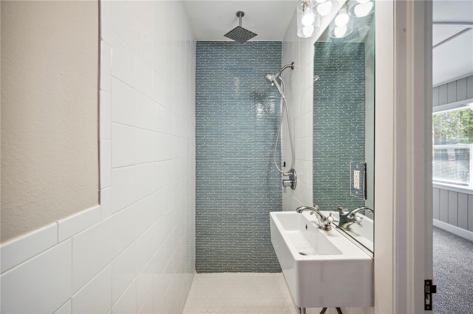 624 Woodward St Property Photo 23