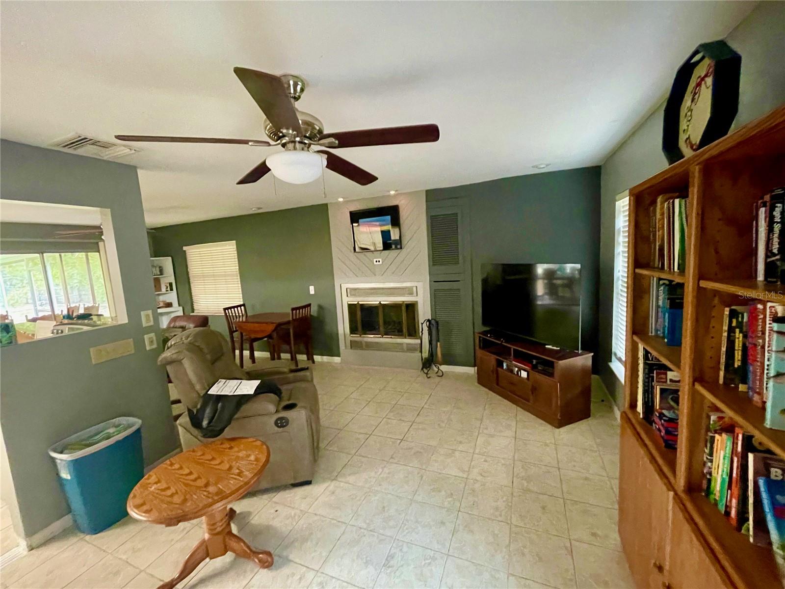 490 S Minstrel Ave Property Photo 8