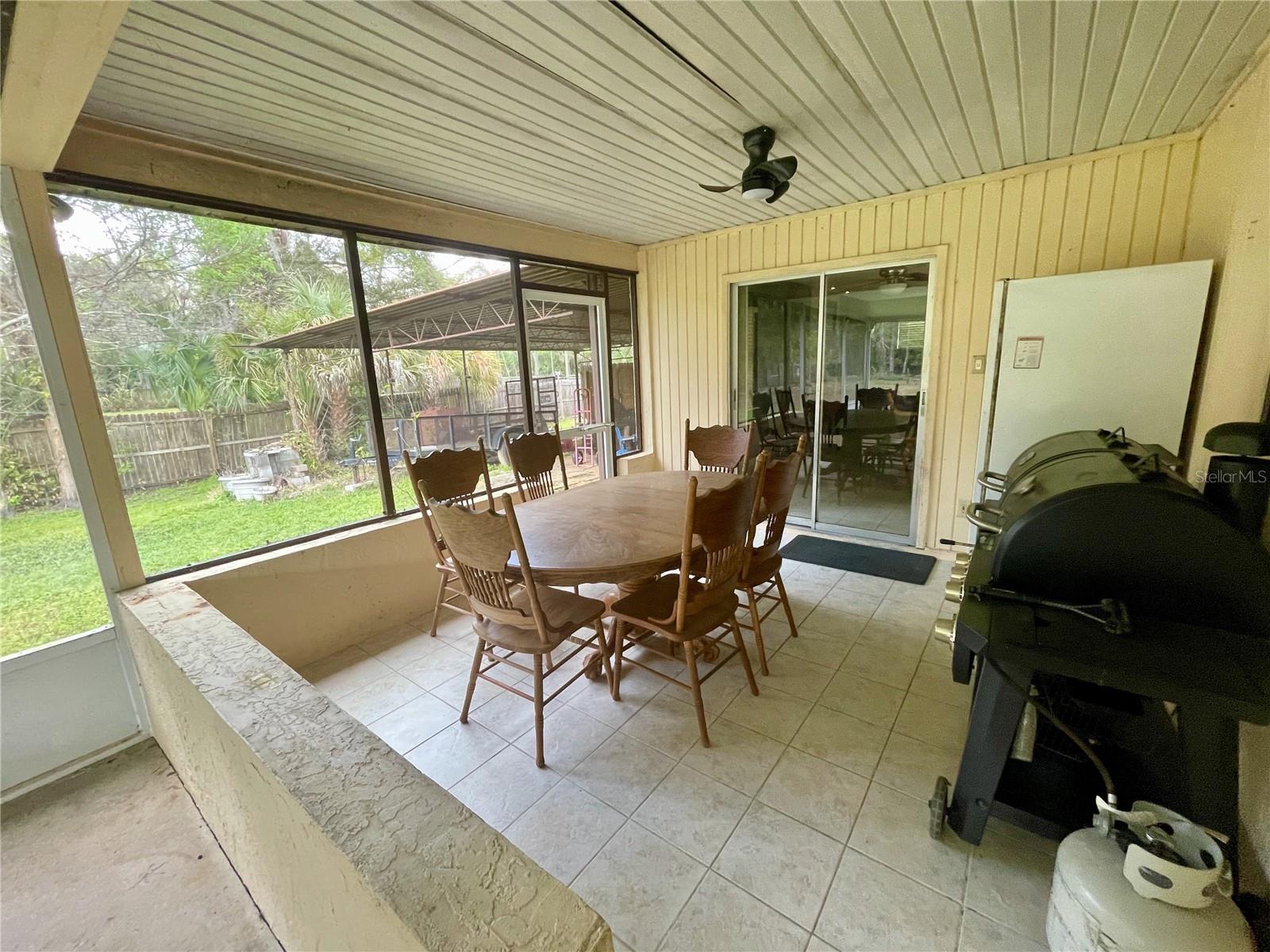 490 S Minstrel Ave Property Photo 20