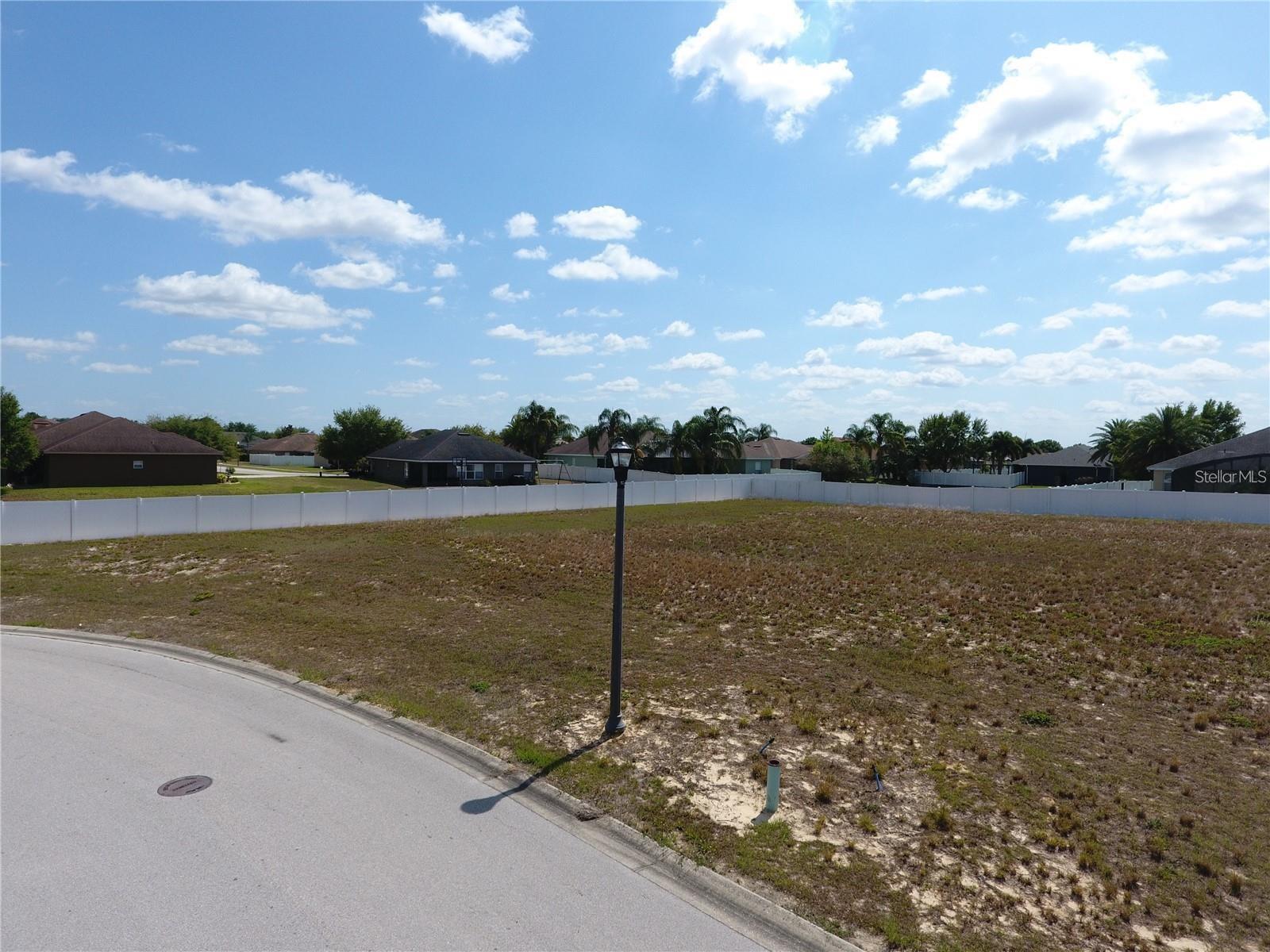 4543 Emerald Palms Dr Property Photo 5