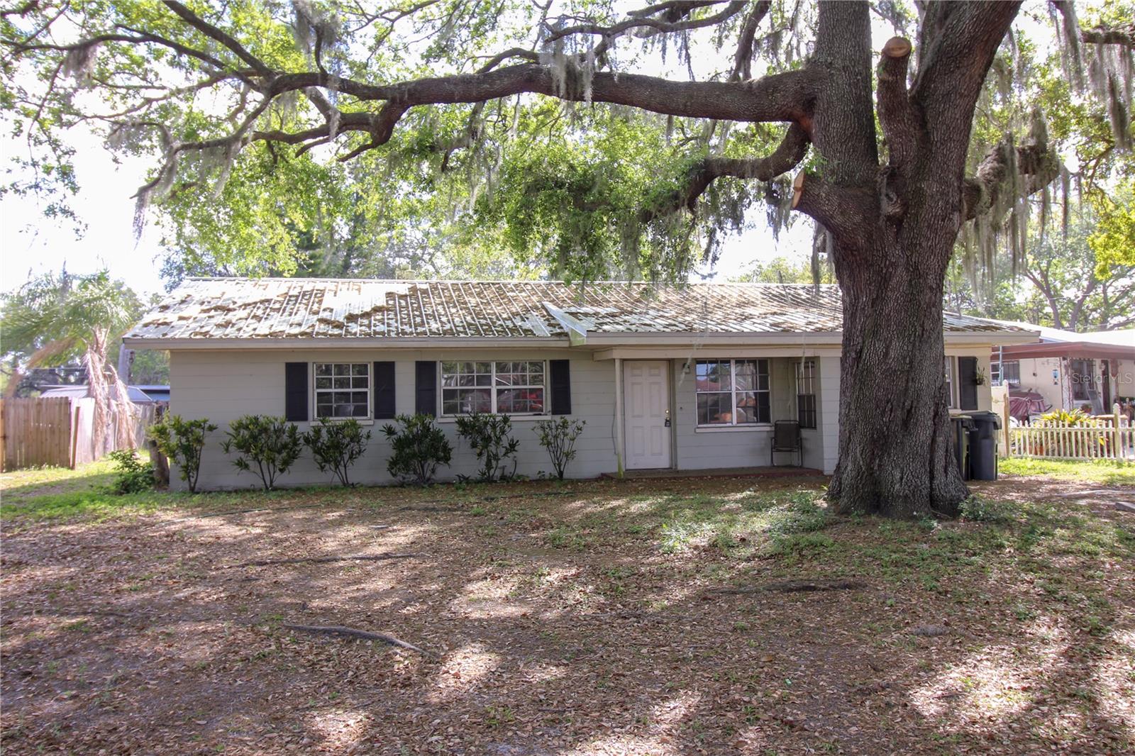350 Bonnyview Dr Property Photo