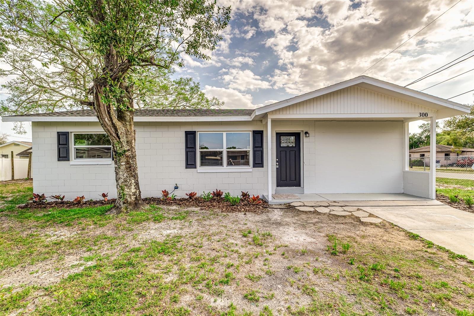 300 Senate St Property Photo