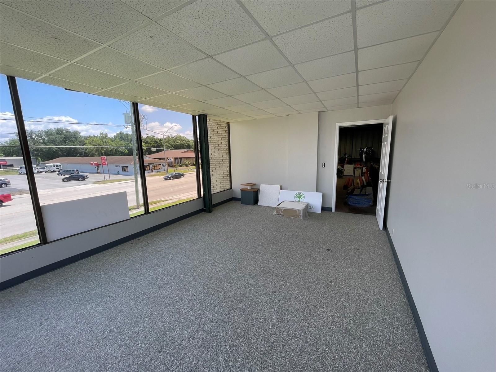 2121 E Edgewood Dr Property Photo 35