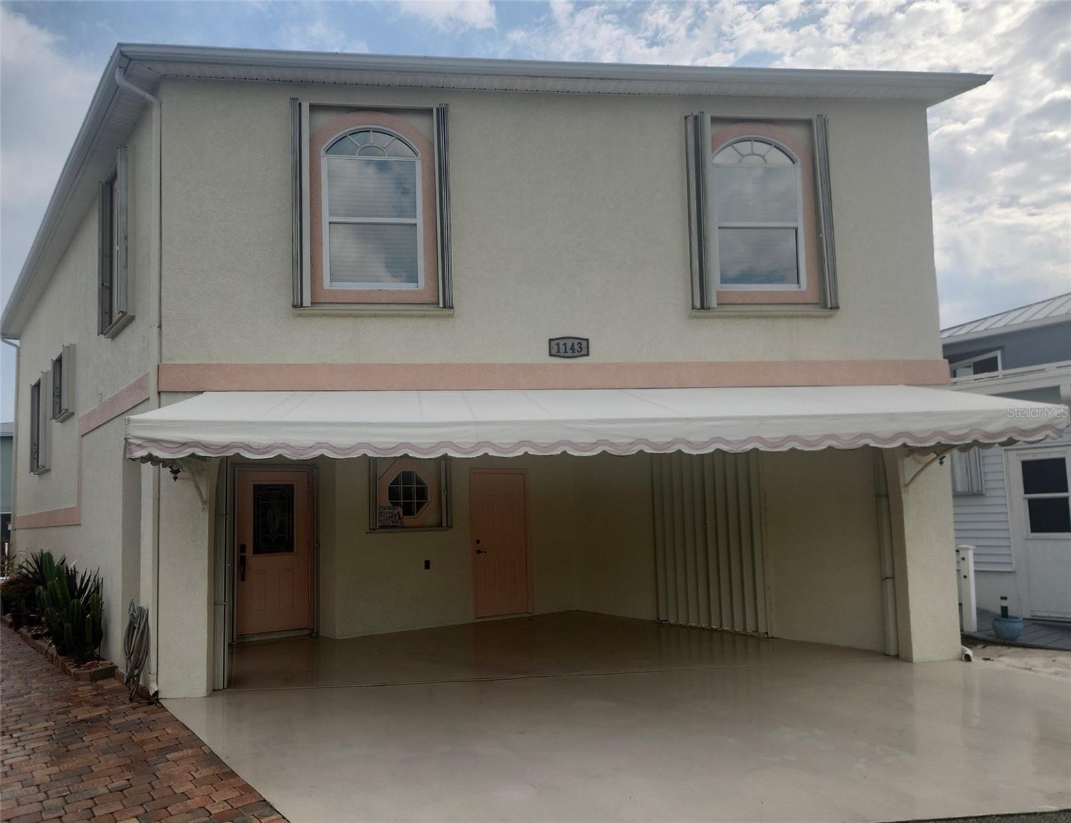 1143 Nettles Blvd #1143 Property Photo