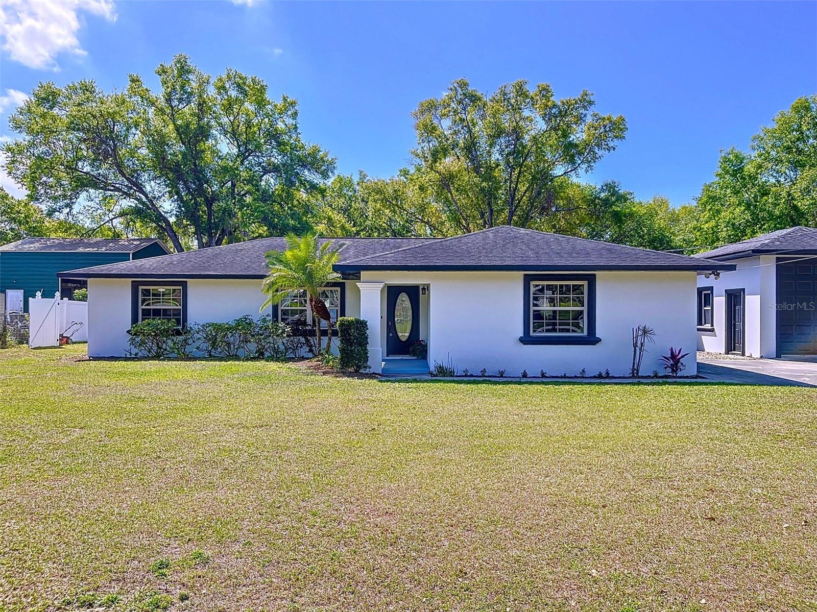 2821 Grapefruit Dr Property Photo