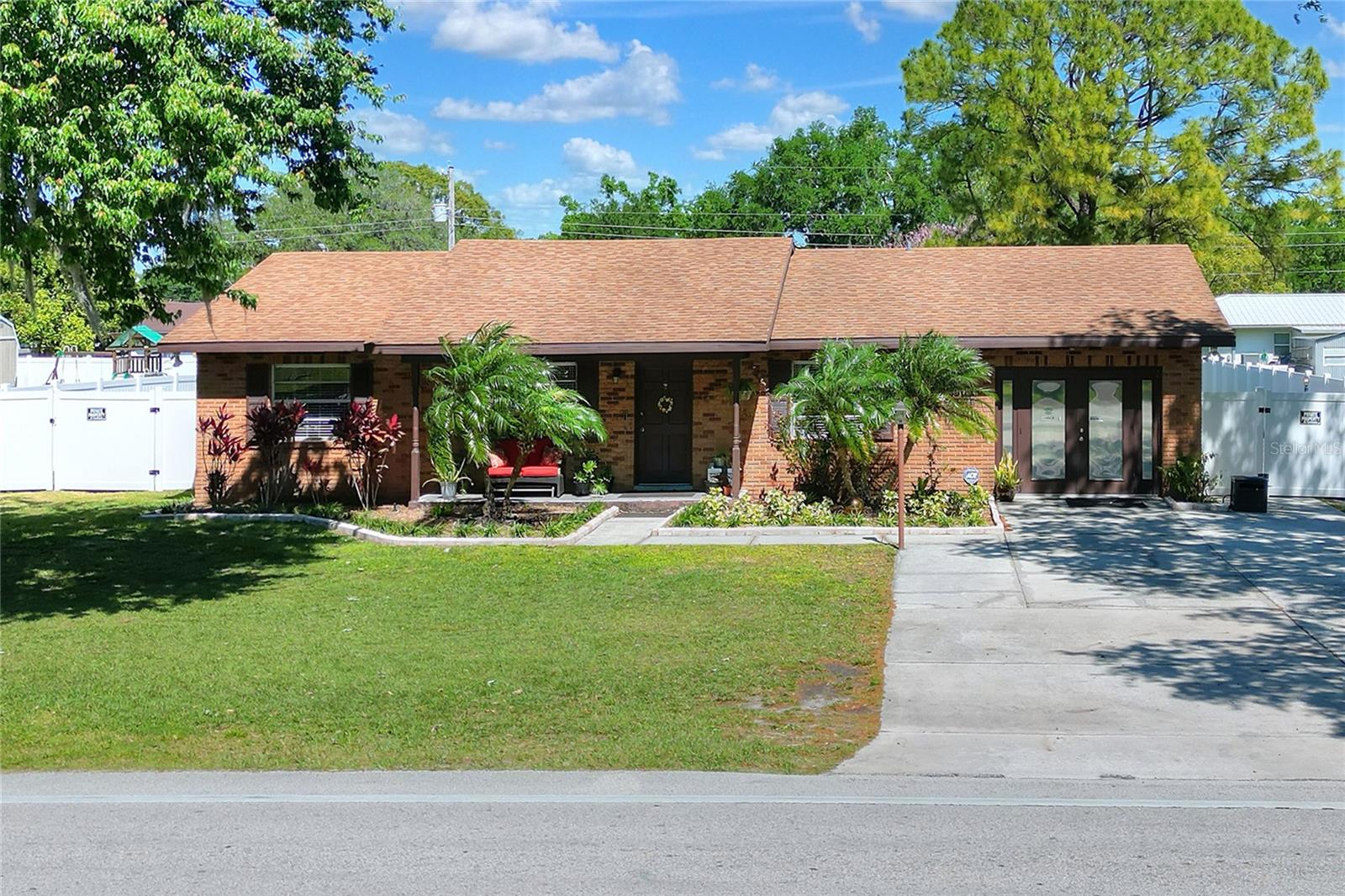 2329 Duff Rd Property Photo 1