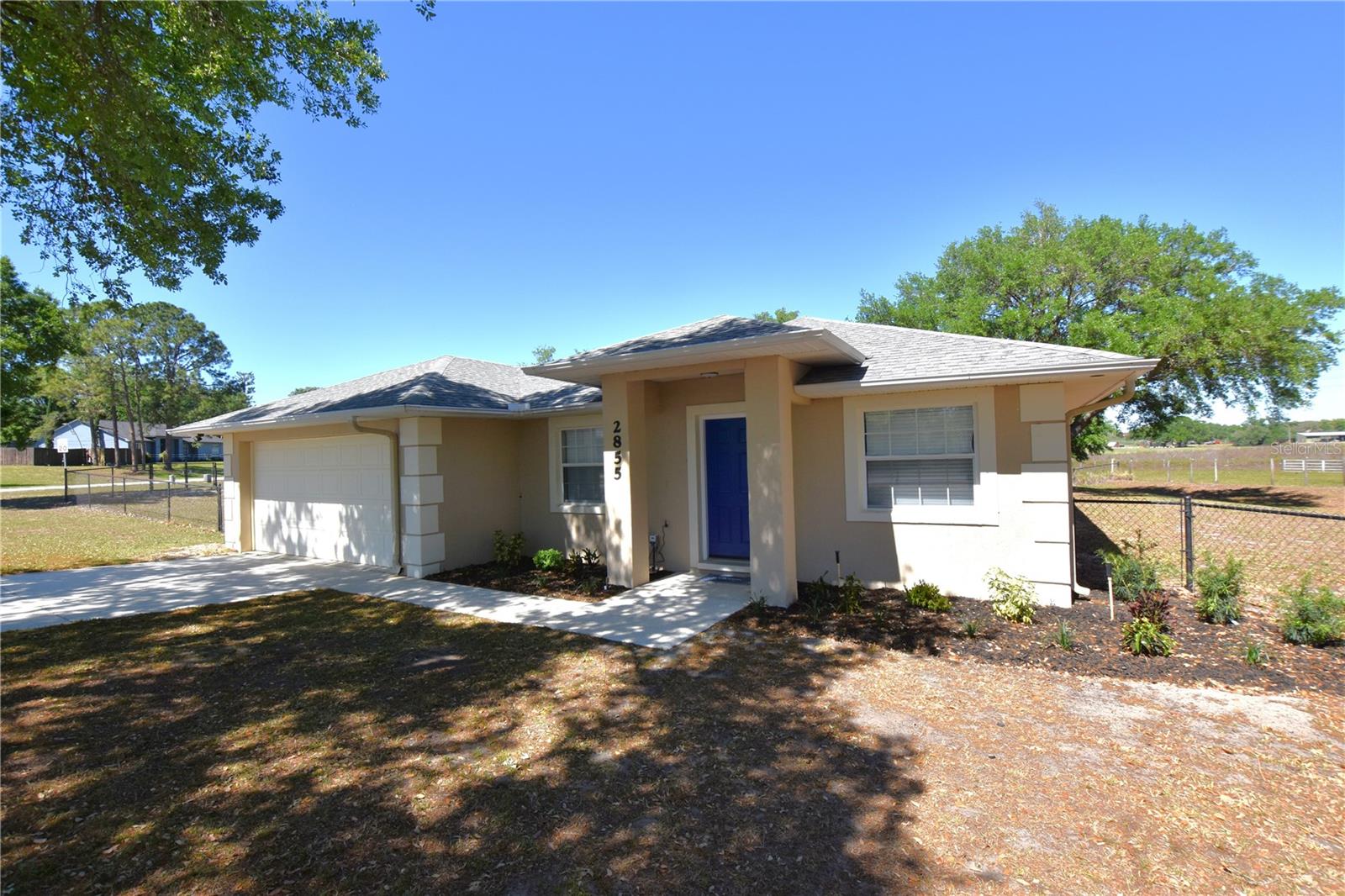 2855 Pond View Dr Property Photo