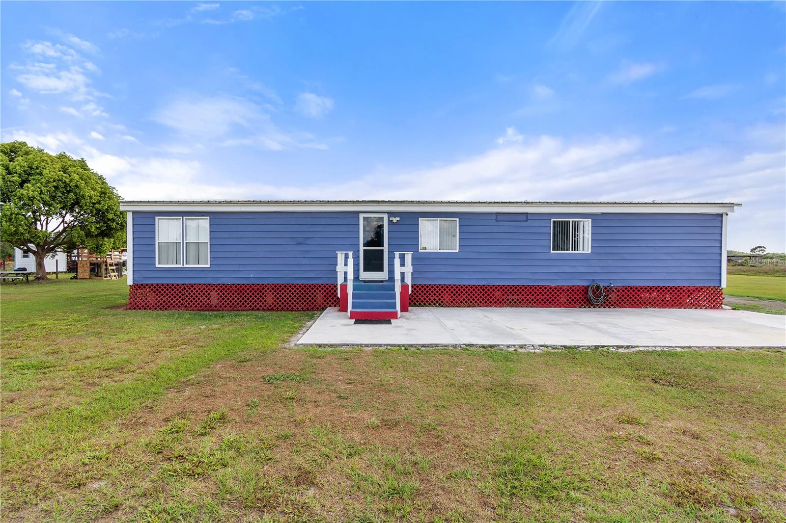 9780 Lake Buffum Rd N Property Photo