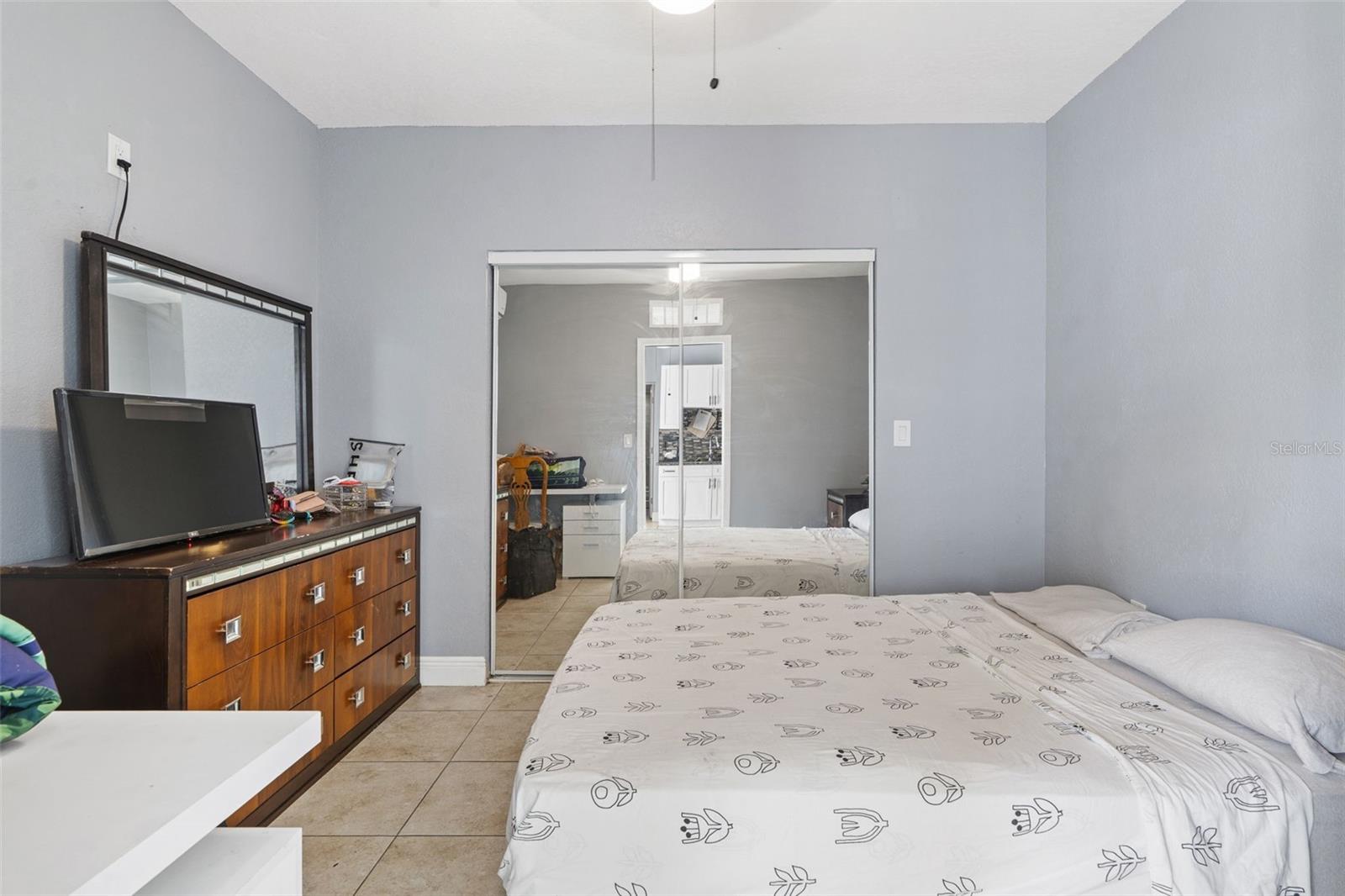 6421 Santa Monica Dr Property Photo 29