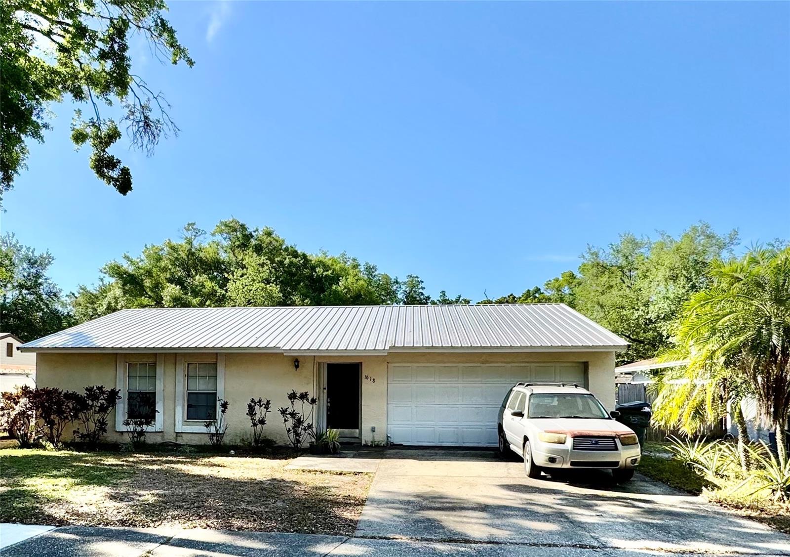 1618 Crystalview Trl Property Photo 1