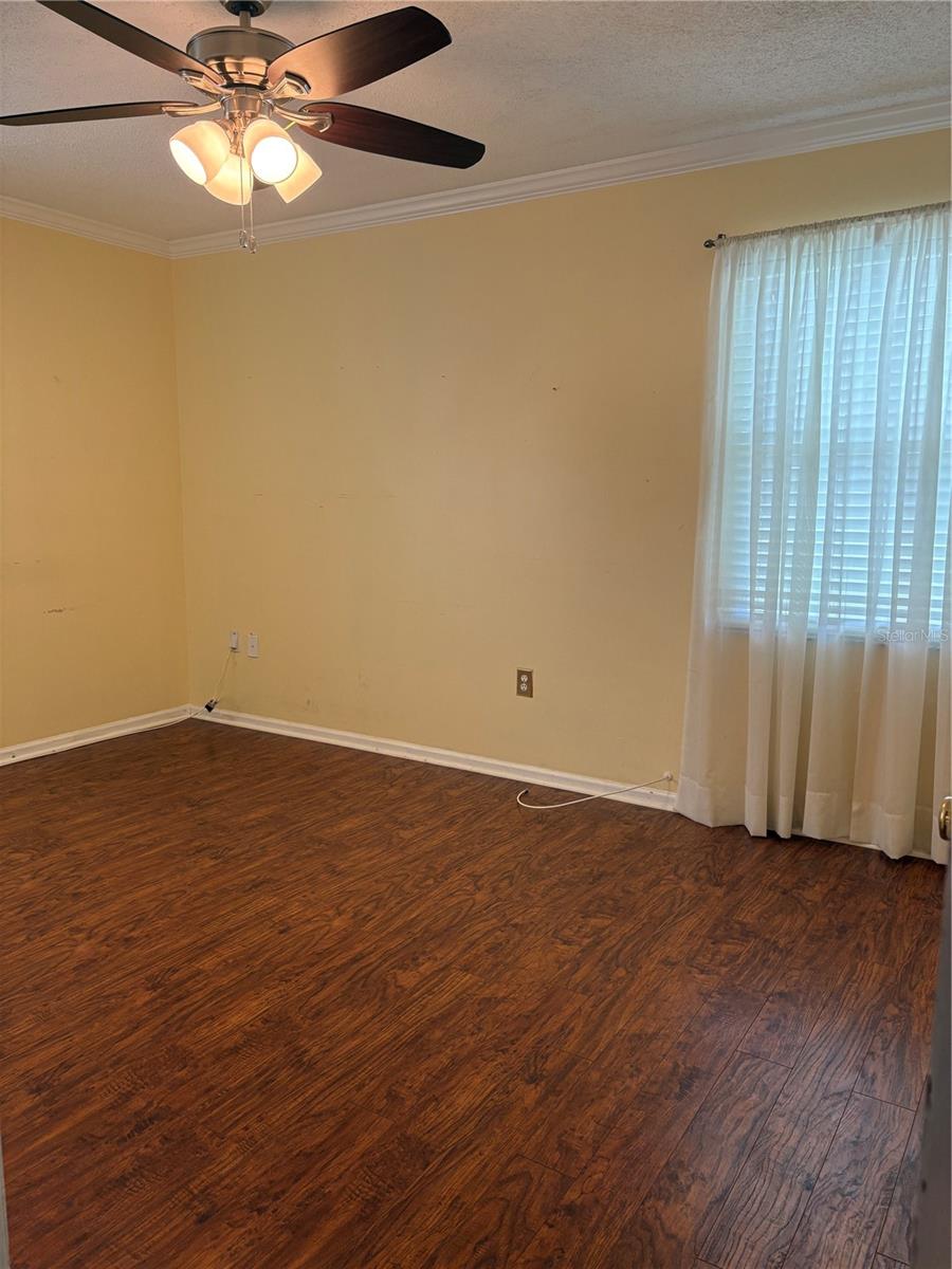 1135 Palace Pl Property Photo 31