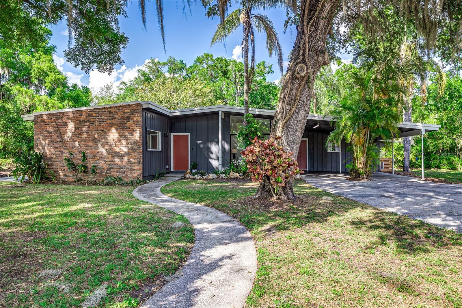 1604 Sylvester Rd Property Photo