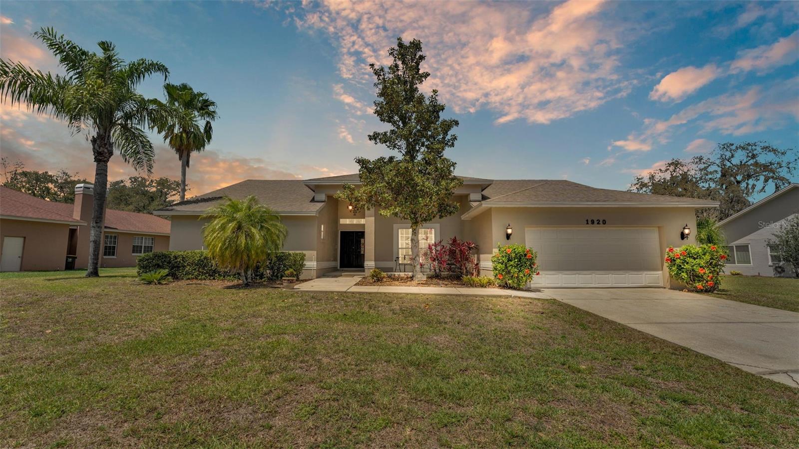 1920 Farrington Dr Property Photo