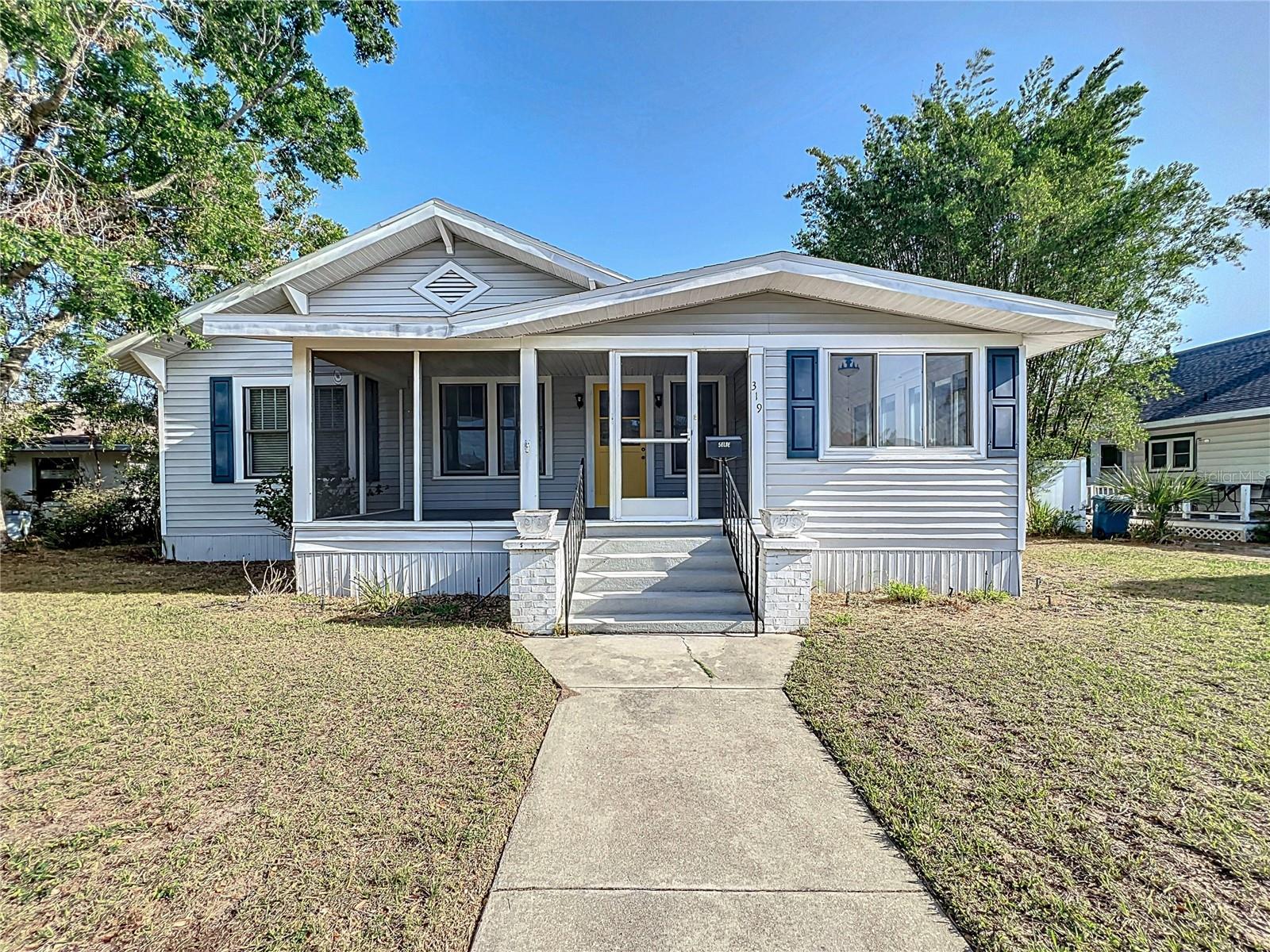 319 E Johnson Ave Property Photo