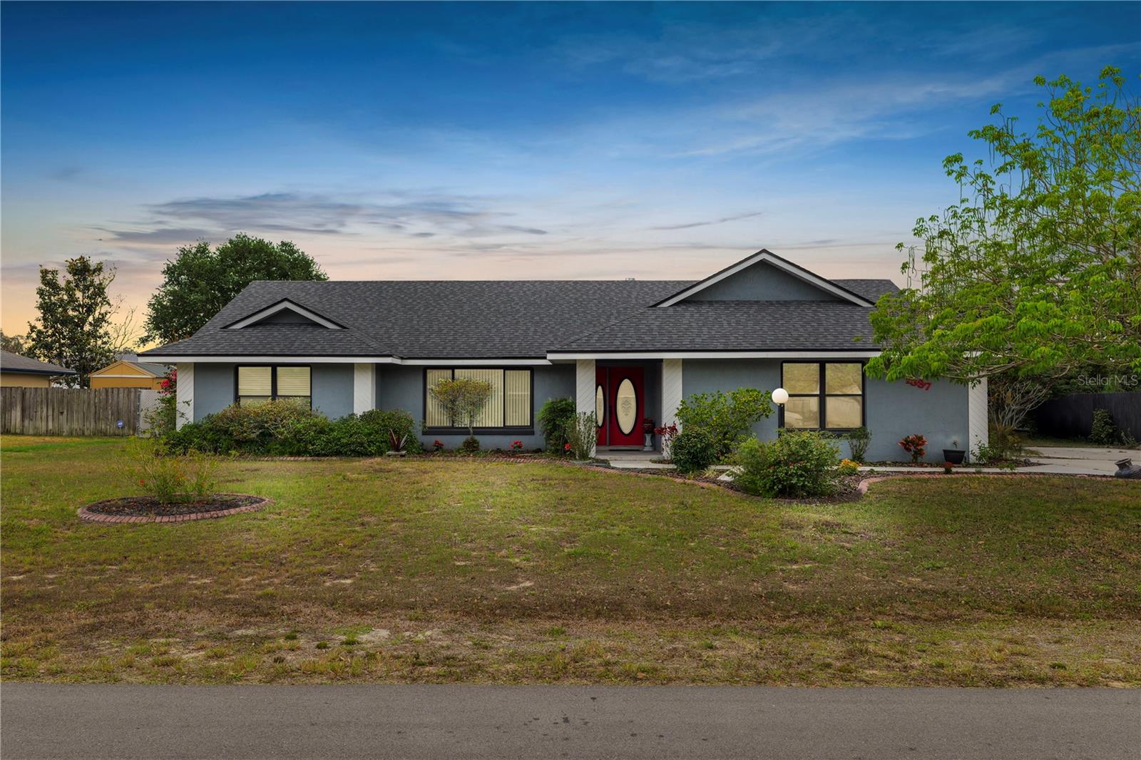 1337 Covey Cir S Property Photo