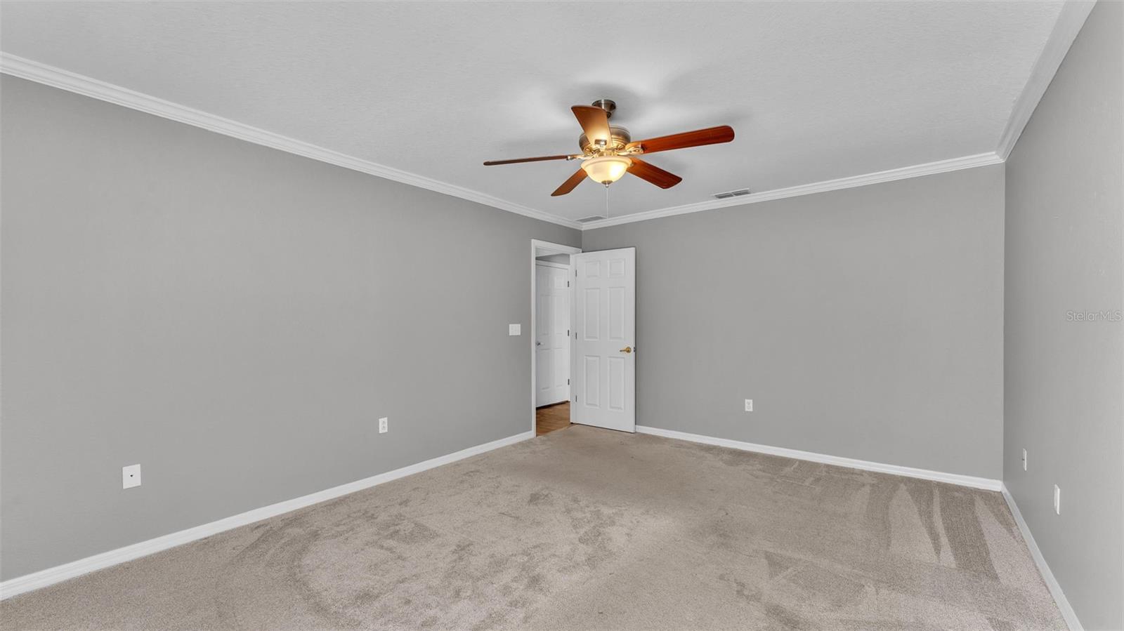 2764 Oak Hammock Loop Property Photo 21