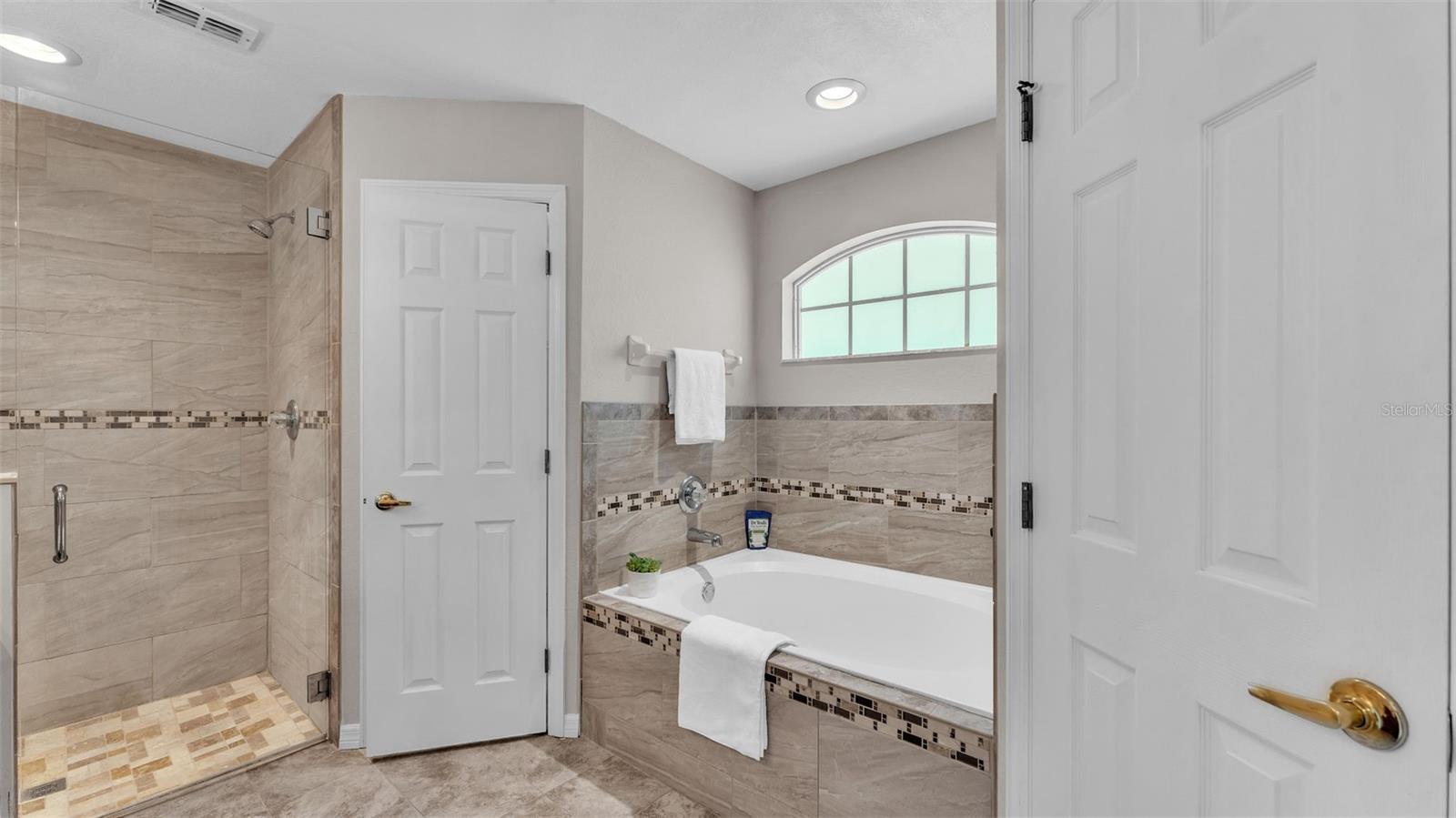 2764 Oak Hammock Loop Property Photo 26