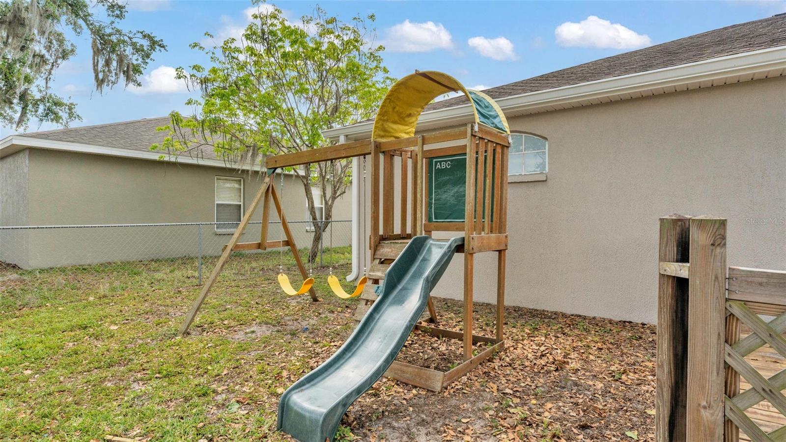 2764 Oak Hammock Loop Property Photo 40