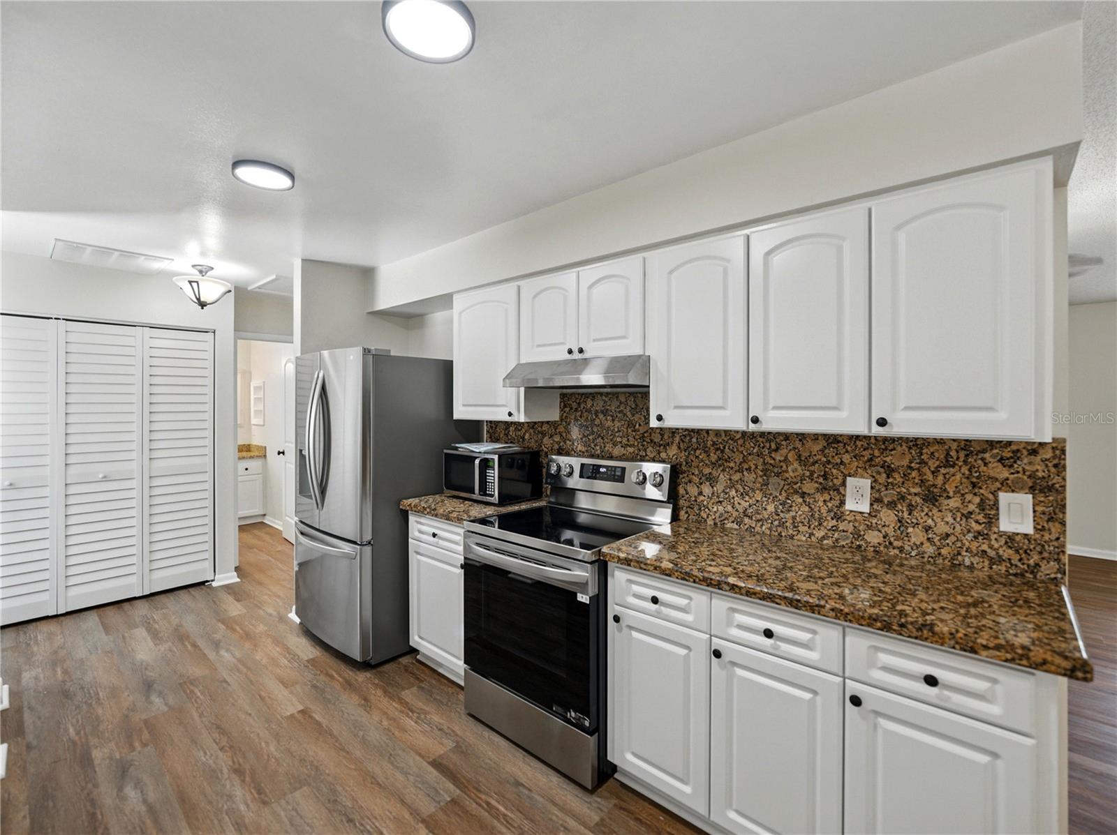 4965 Goldenview Ln Property Photo 13