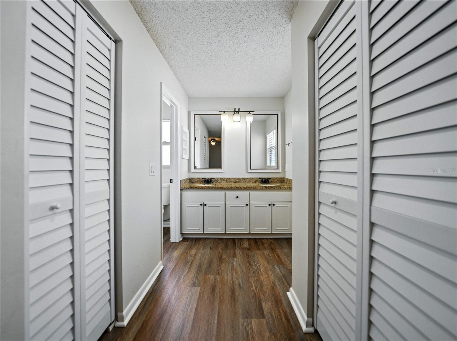 4965 Goldenview Ln Property Photo 25