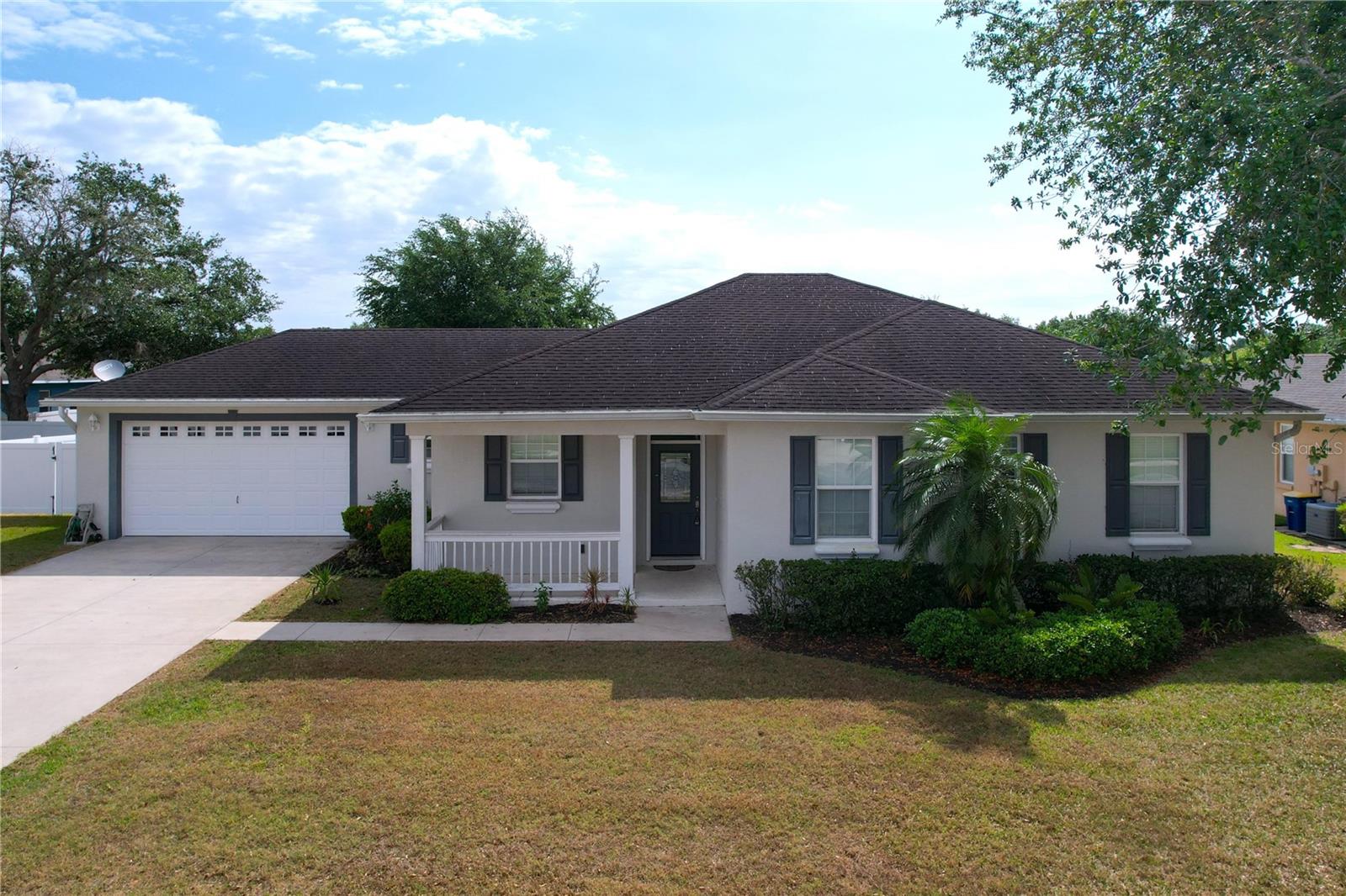 2075 Saddlewood Dr E Property Photo