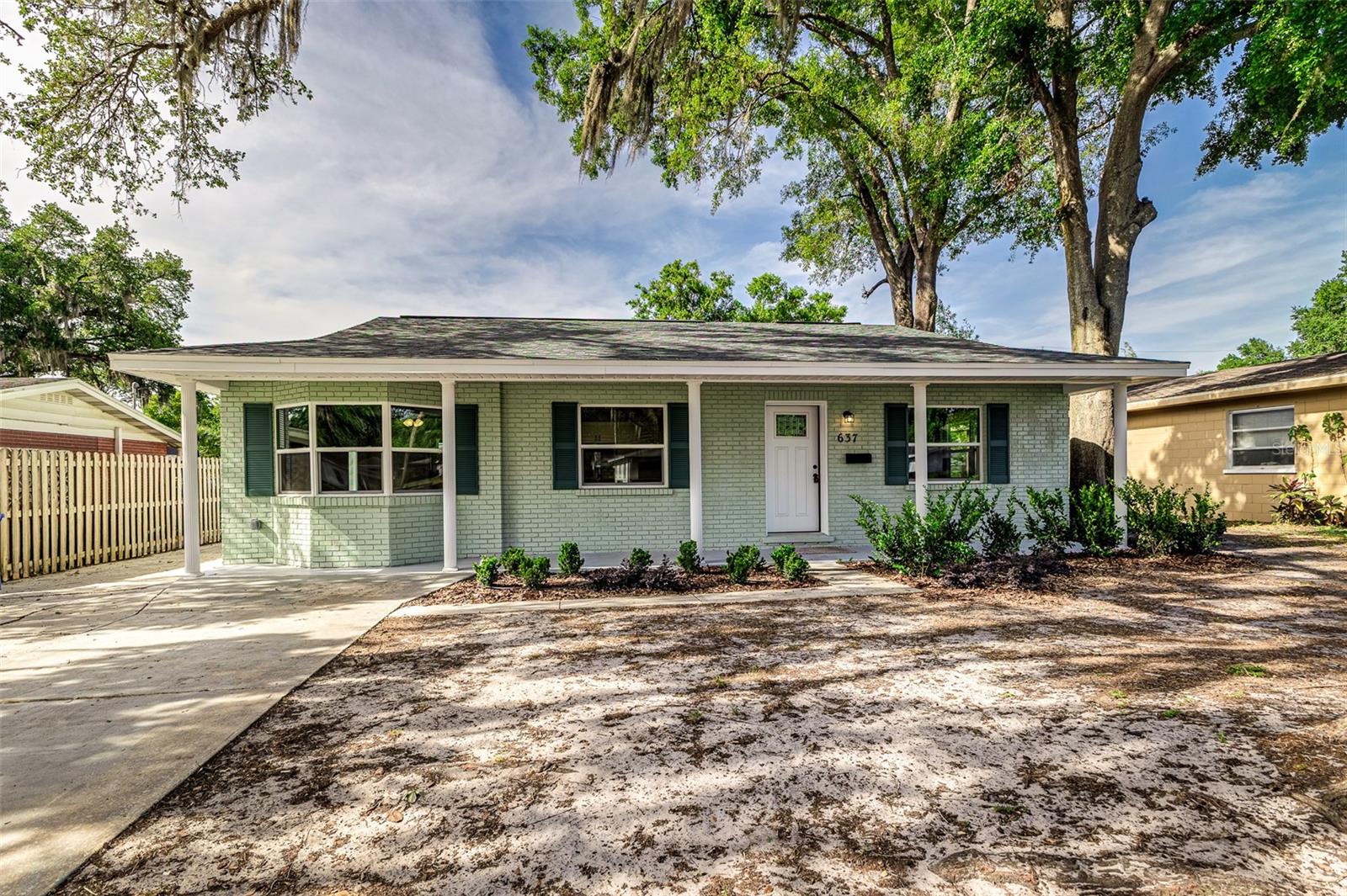 637 Carey Pl Property Photo 1