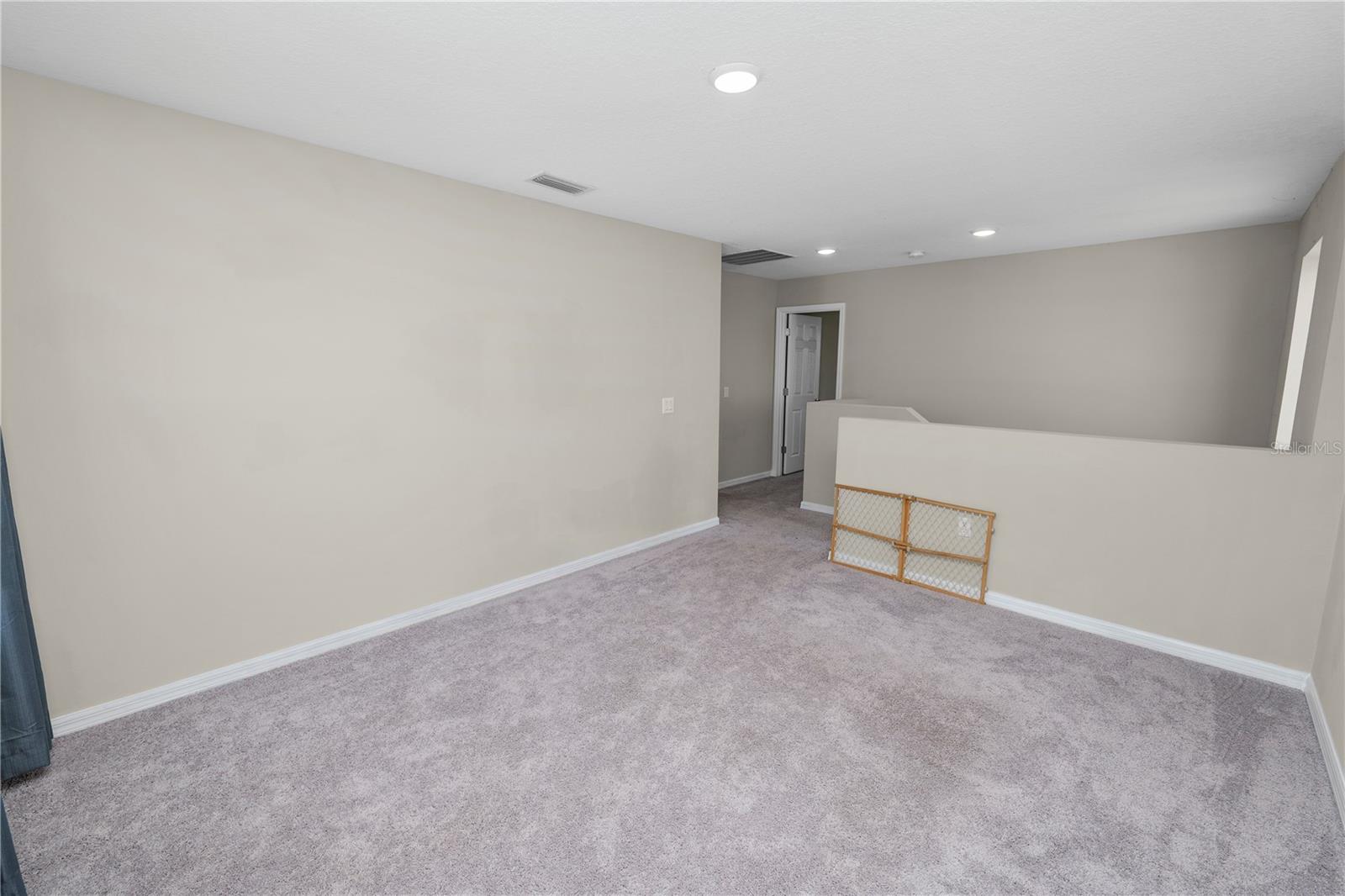 5463 Arlington River Dr Property Photo 18