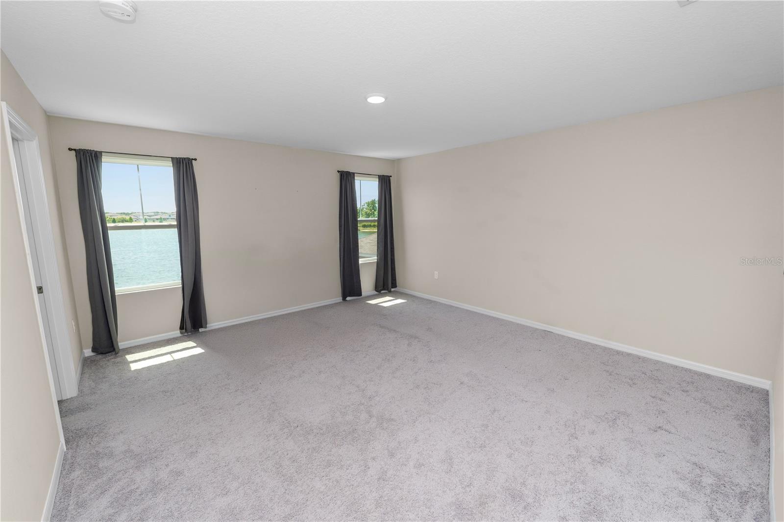 5463 Arlington River Dr Property Photo 21