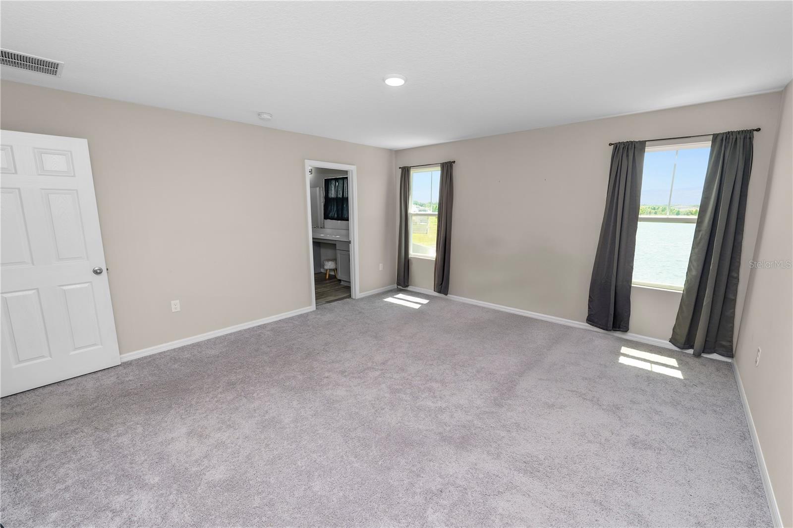 5463 Arlington River Dr Property Photo 22