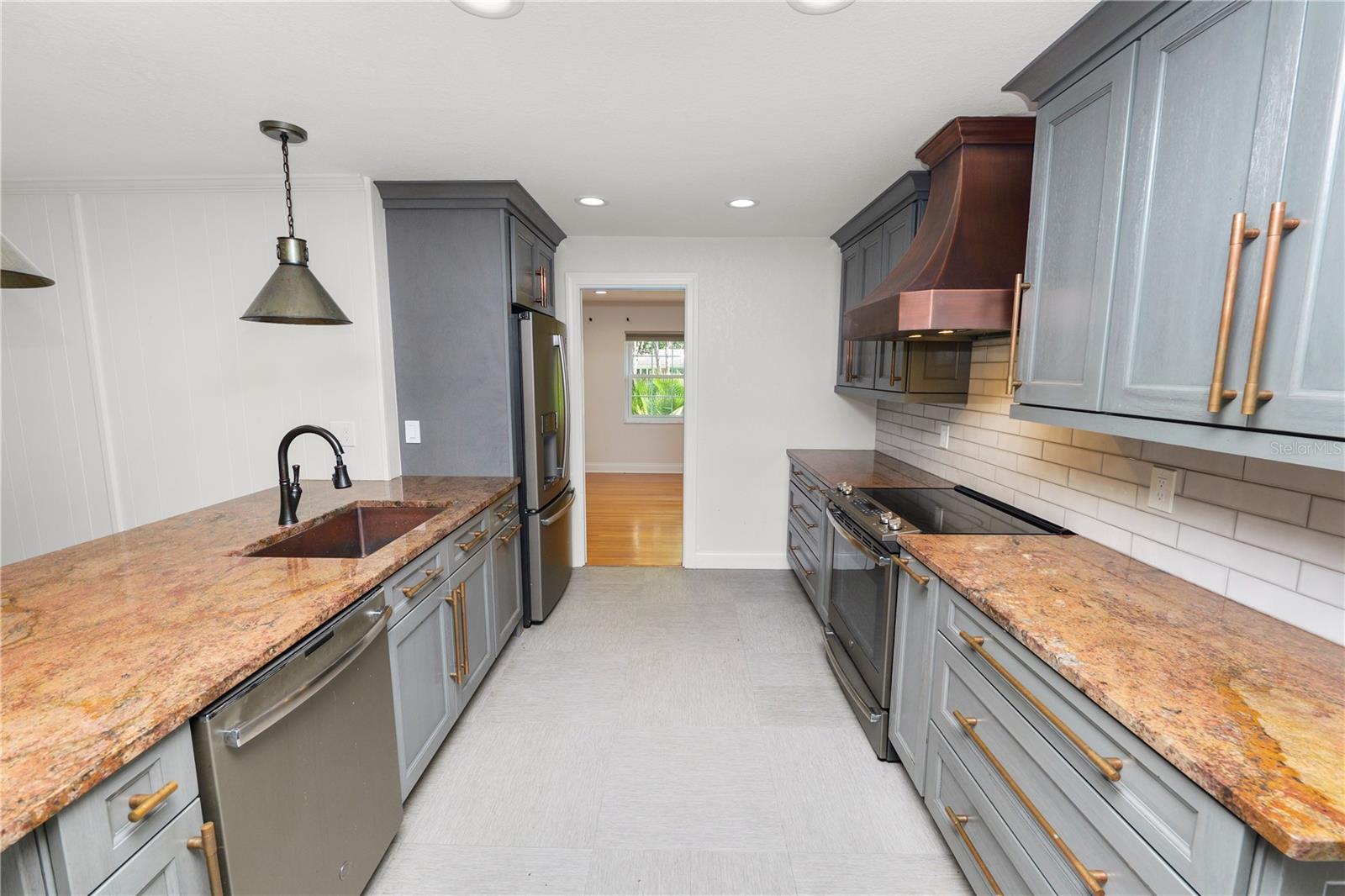 509 Rob Roy St Property Photo 14