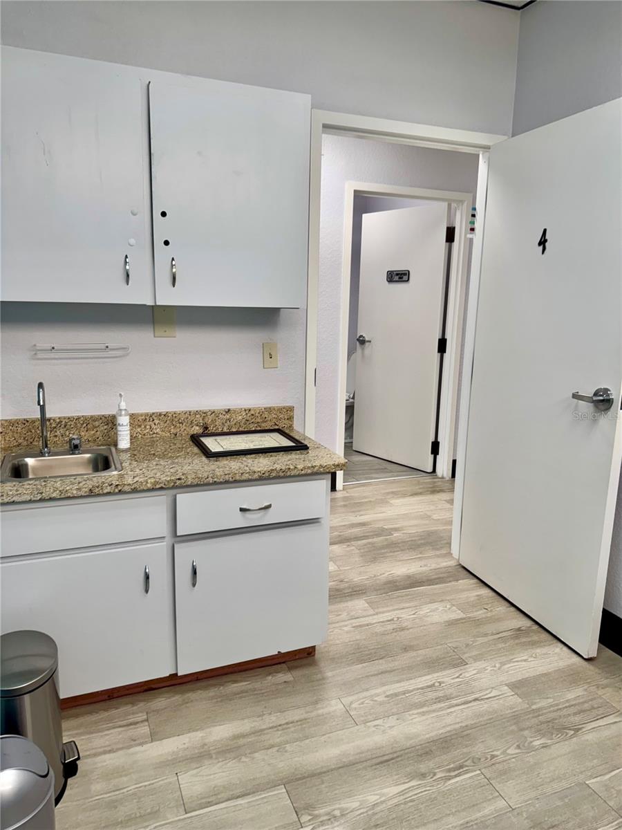 6801 Us-27 N #b3 Property Photo 12