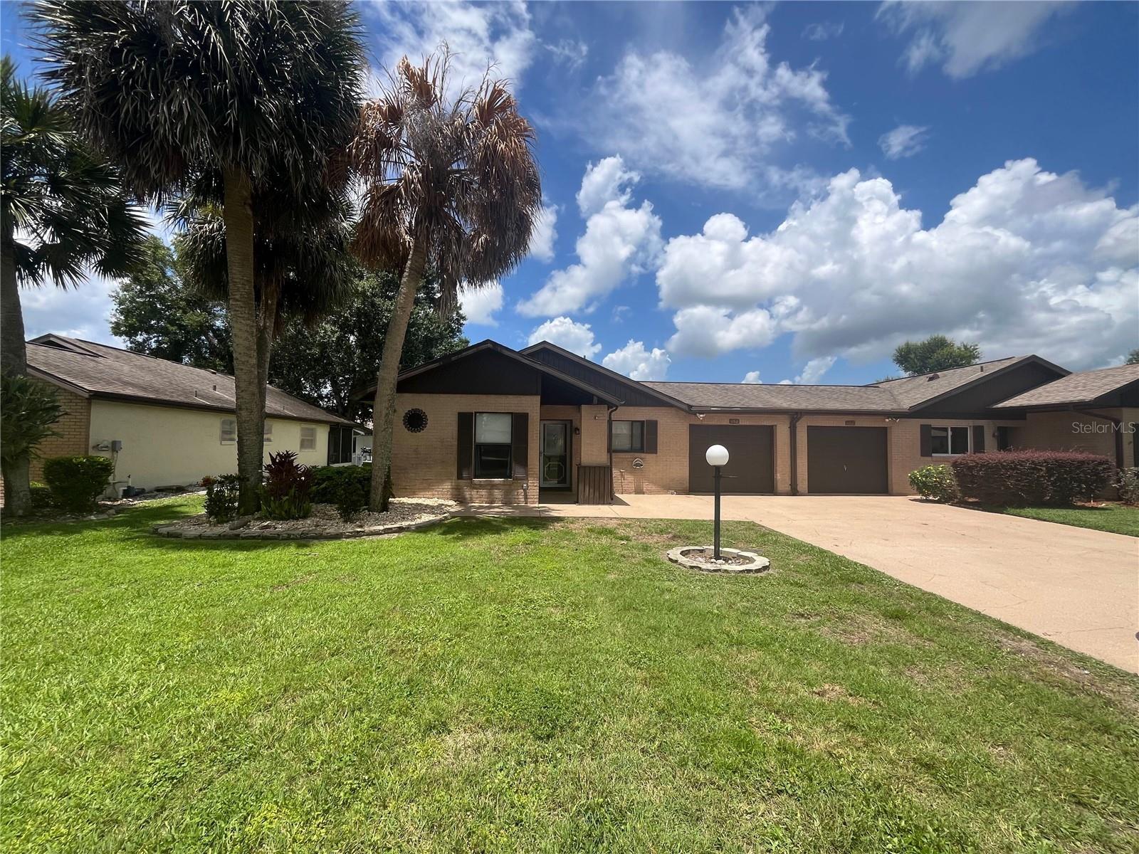 156 Parkview Cir Property Photo 1